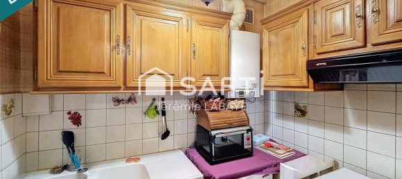 2 Schlafzimmer Wohnung in Chateauroux, France, Nr. 350869 3