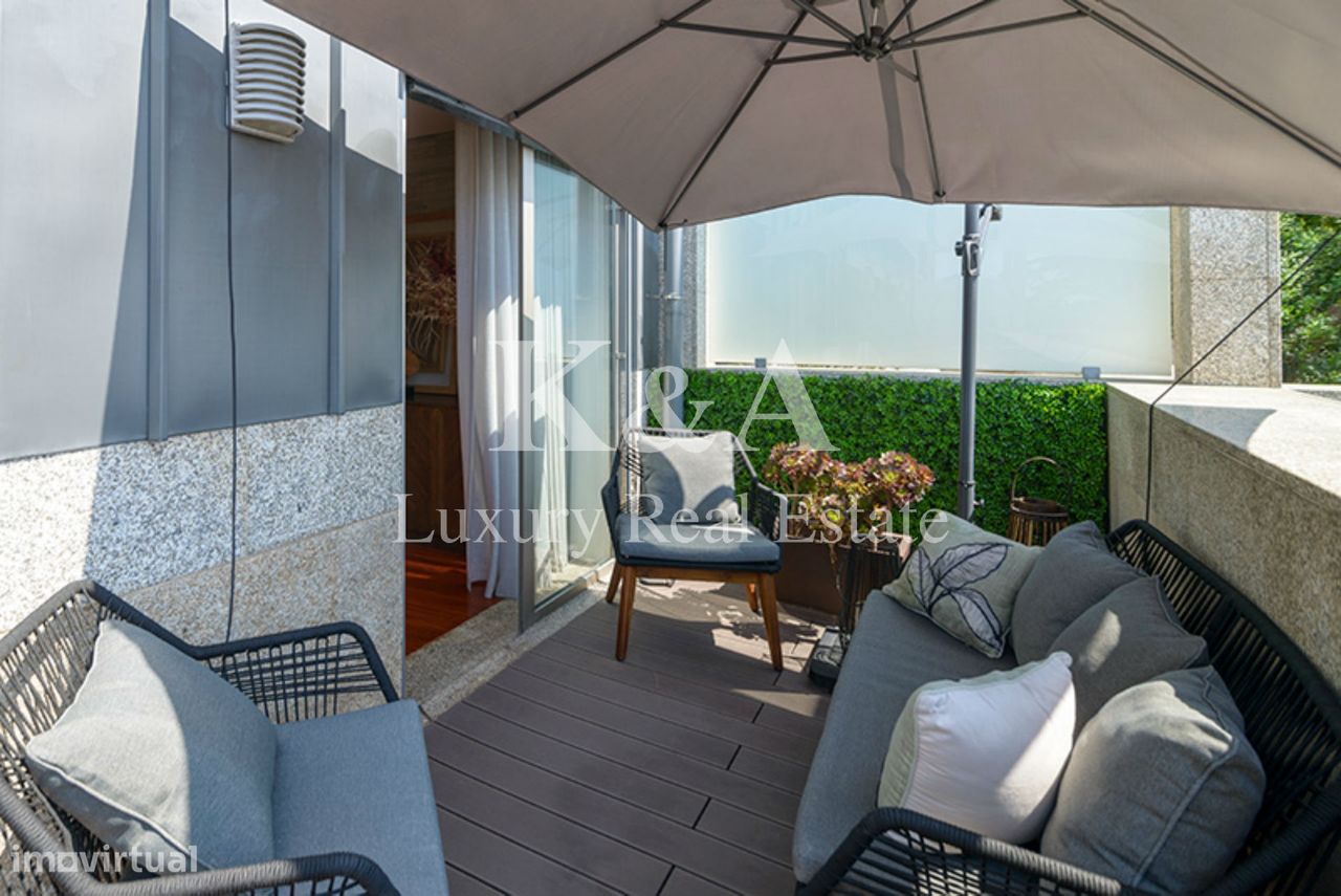 3 bedrooms Apartment in Porto, Portugal No. 337619