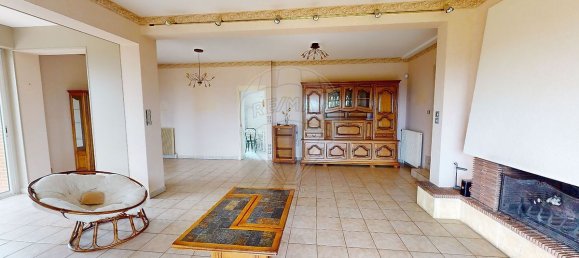 Casa de 5 dormitorios en Loir-et-Cher, France No. 39028 9