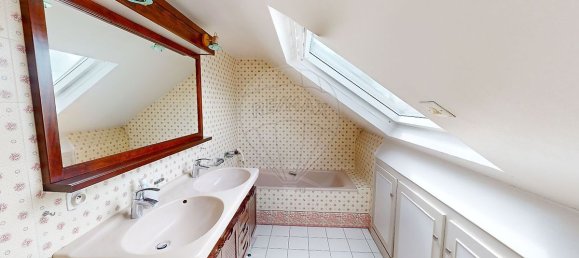 Casa de 5 dormitorios en Loir-et-Cher, France No. 39028 40