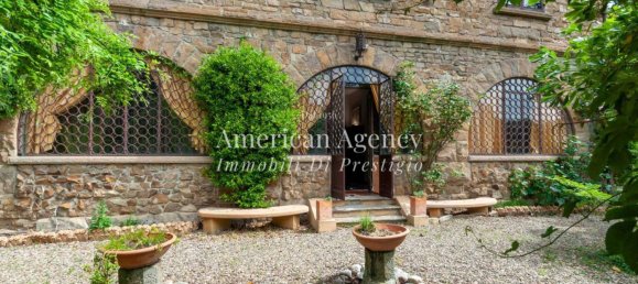 4 bedrooms Apartment in Florence, Italy No. 361859 5