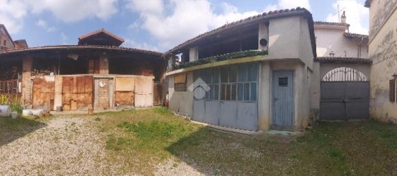 Casa de 4 habitaciónes en Costigliole Saluzzo, Italy No. 24336 10