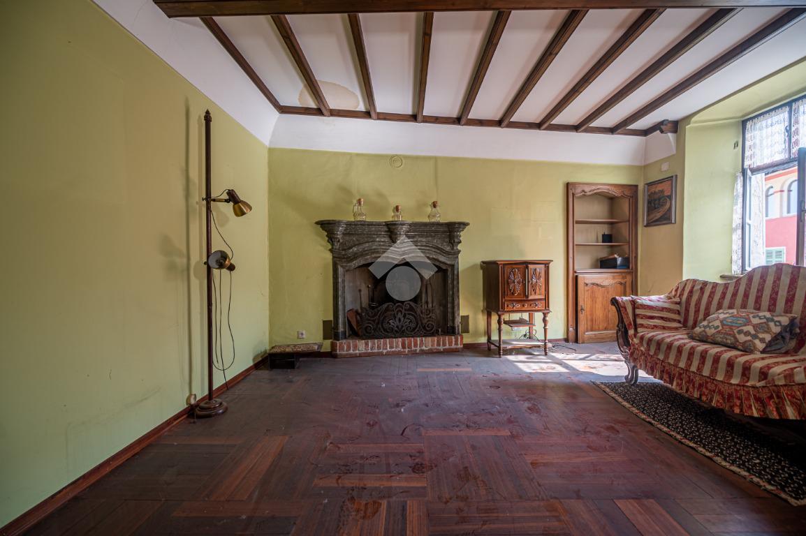 Casa de 4 habitaciónes en Costigliole Saluzzo, Italy No. 24336