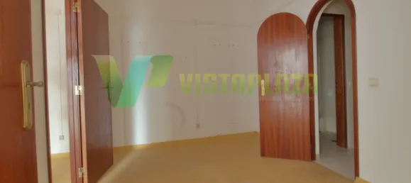 Propriété commerciale à Portimao, Portugal 197m² No. 75265 4