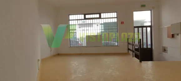 Propriété commerciale à Portimao, Portugal 197m² No. 75265 3