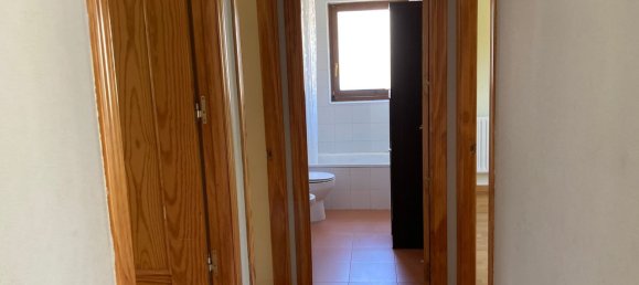 3 bedrooms Apartment in Huesca, Spain No. 170930 8