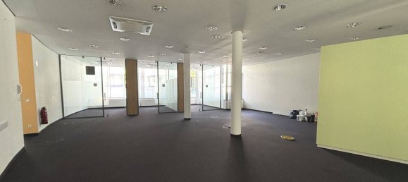 8 rooms Building in Stuttgart, Germany No. 363632 7