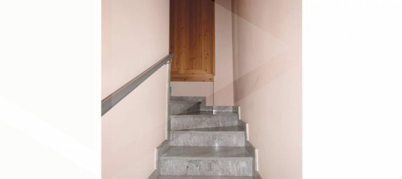 3 Schlafzimmer Haus in Parabiago, Italy, Nr. 23685 28