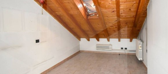 3 Schlafzimmer Haus in Parabiago, Italy, Nr. 23685 32