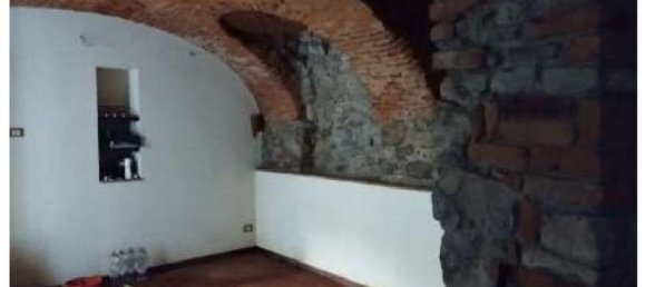 80m² Office in Cocquio-Trevisago, Italy No. 182126 4