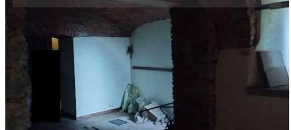 80m² Office in Cocquio-Trevisago, Italy No. 182126 6