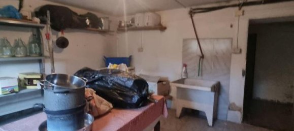 5 rooms Apartment in Colle di Val d'Elsa, Italy No. 64605 4