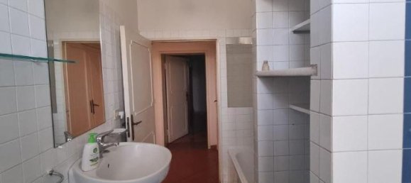 5 rooms Apartment in Colle di Val d'Elsa, Italy No. 64605 15