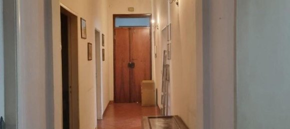 5 rooms Apartment in Colle di Val d'Elsa, Italy No. 64605 3