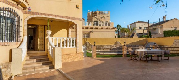 5 Schlafzimmer Haus in Alicante, Spain, Nr. 92299 3