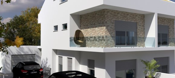 Casa de 3 dormitorios en Seixal, Portugal No. 159409 2