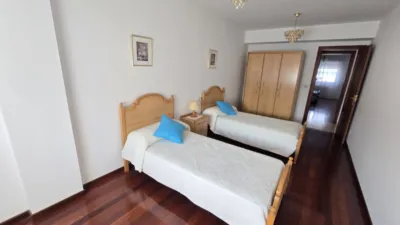 Квартира с 3 спальнями в Луго, Испания № 213510