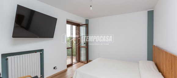 2 bedrooms House in Poirino, Italy No. 372846 4