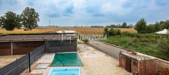 2 bedrooms House in Poirino, Italy No. 372846 18