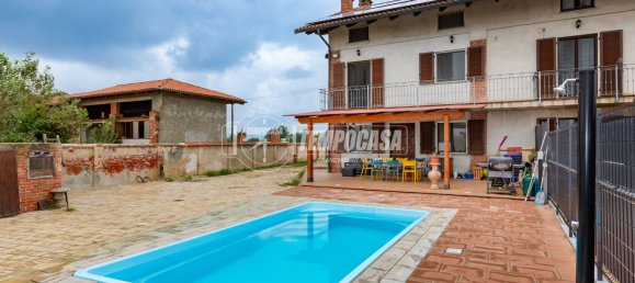 2 bedrooms House in Poirino, Italy No. 372846 19