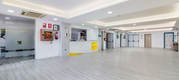 84 bedrooms Hotel in Cadiz, Spain No. 97742 4