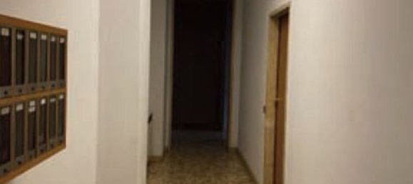 4 Schlafzimmer Wohnung in Milan, Italy, Nr. 357781 8
