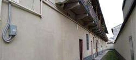 Квартира с 3 комнатами в Монца, Италия № 95575 3