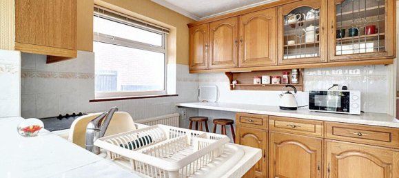 2 bedrooms Bungalow in Hayes, United Kingdom No. 5049 5