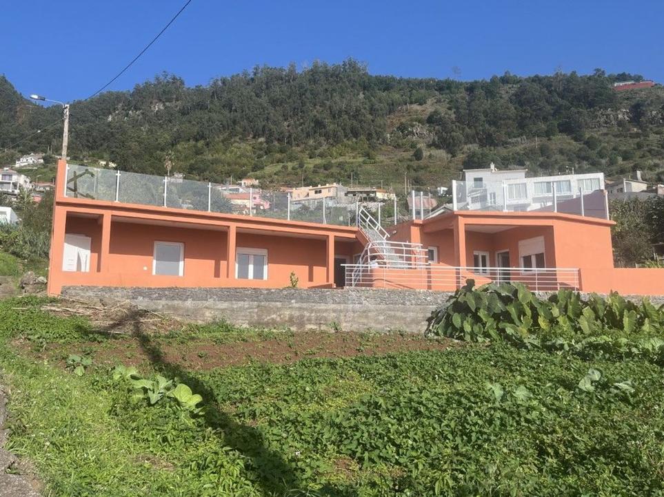 3 bedrooms House in Calheta, Portugal No. 229475