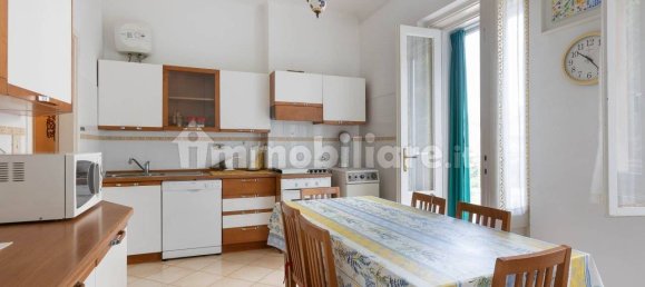 4 غرف نوم شقة في Trieste, Italy رقم 15715 19