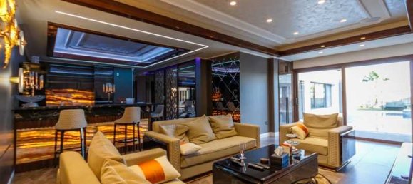 6 bedrooms House in Agios Athanasios, Cyprus No. 15042 11