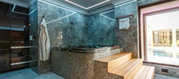 6 bedrooms House in Agios Athanasios, Cyprus No. 15042 7