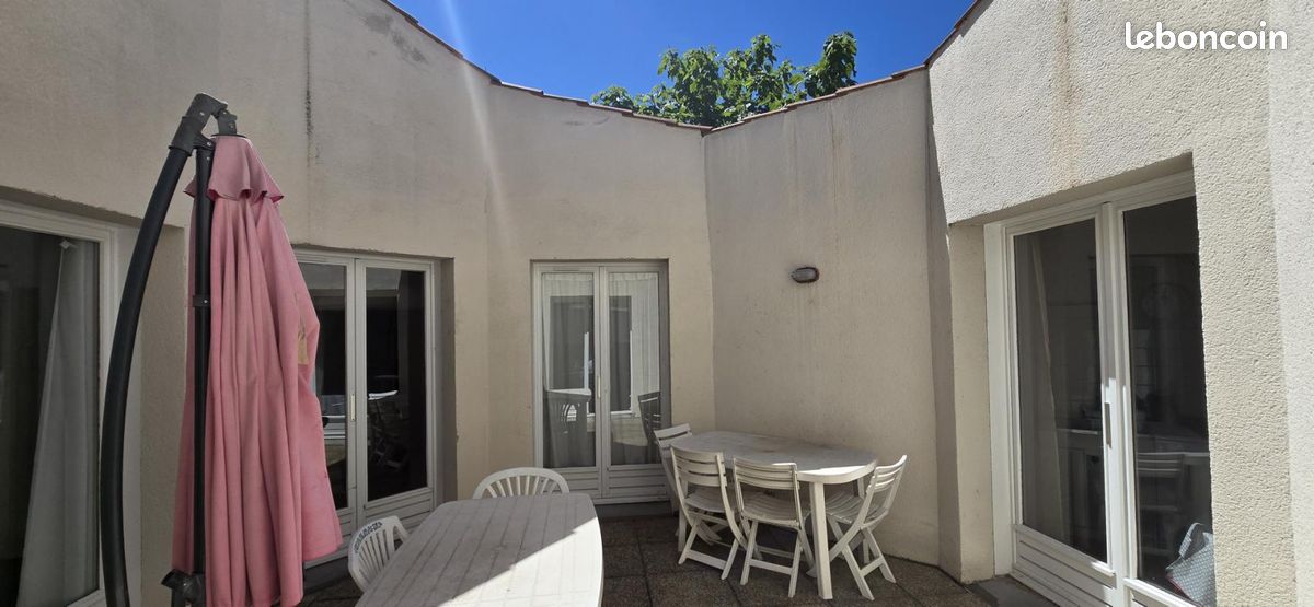 4 غرف نوم منزل في Riom, France رقم 287518