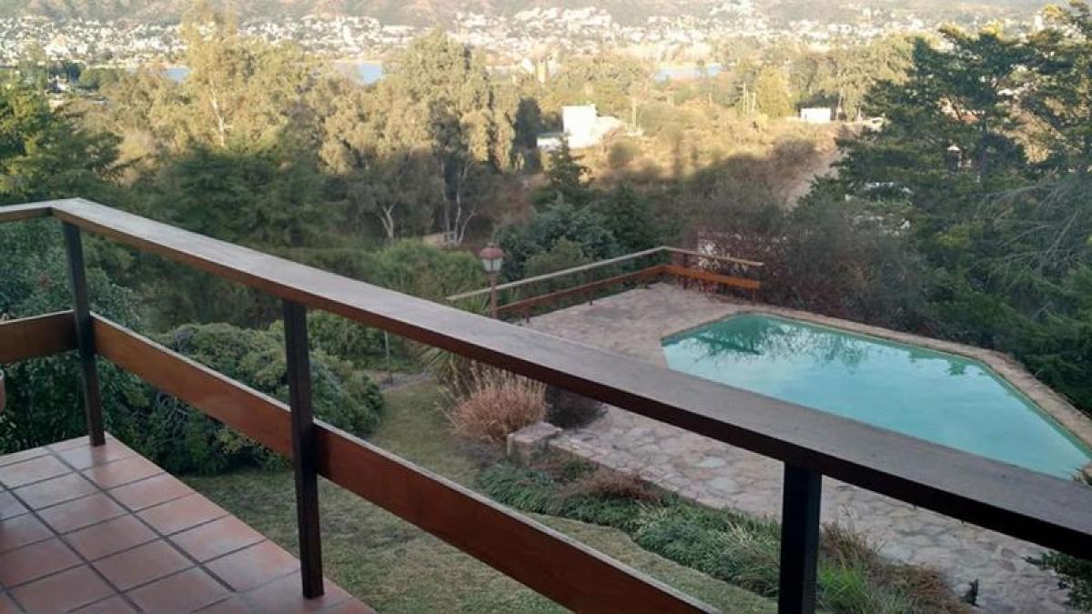 3 bedrooms House in Cordoba, Argentina No. 55380