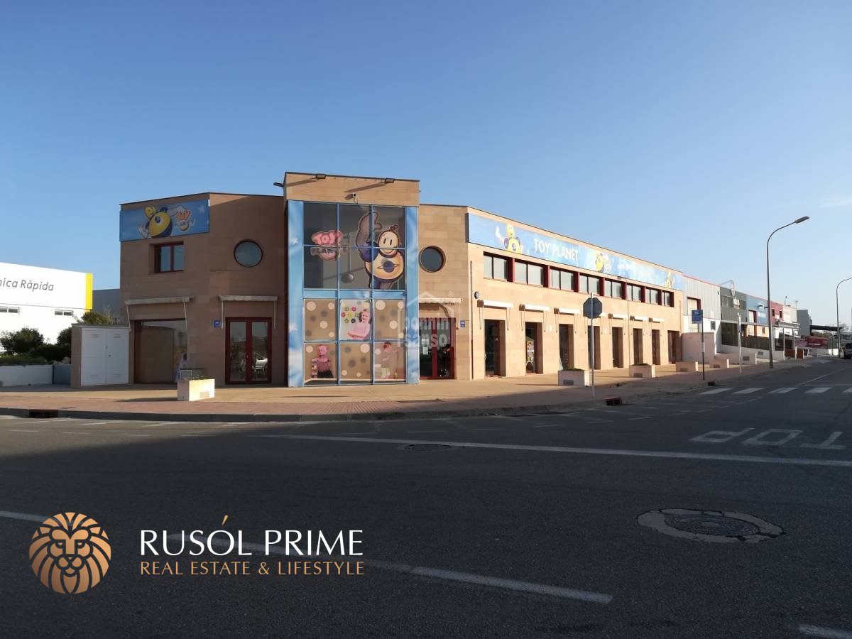 Propriété commerciale à Ciutadella De Menorca, Spain 1416m² No. 1982