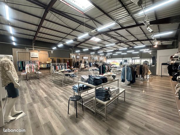  عقار تجاري في Sance, France 430متر مربع رقم 314893