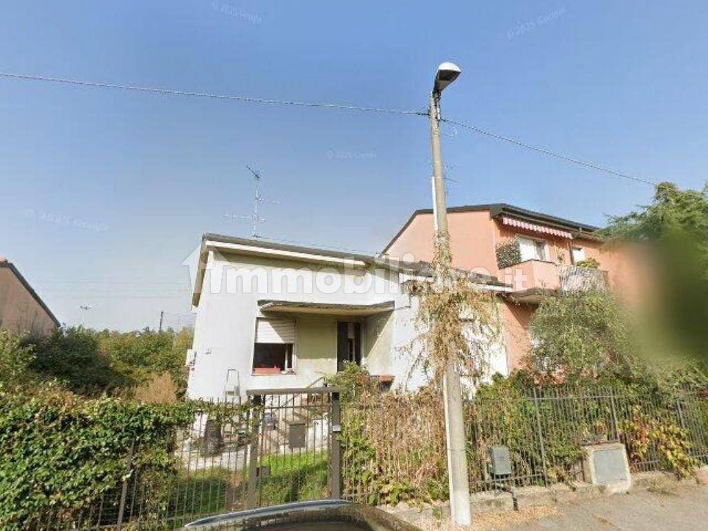 3 bedrooms Apartment in Monza, Italy No. 281730
