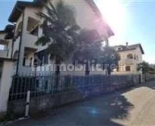 Apartamento de 2 dormitorios en Arconate, Italy No. 295275