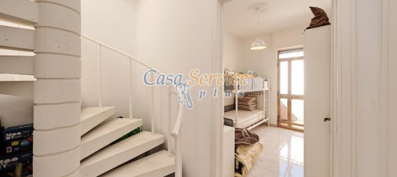 Casa de 4 divisões em Matino, Italy N.º 230631 44