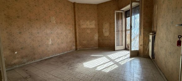 5 rooms Apartment in Rome, Italy No. 197561 8