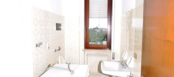 6 rooms Apartment in Conegliano, Italy No. 225102 5