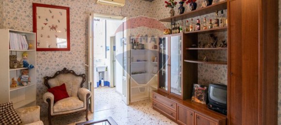 2 bedrooms Apartment in Catania, Italy No. 380114 3