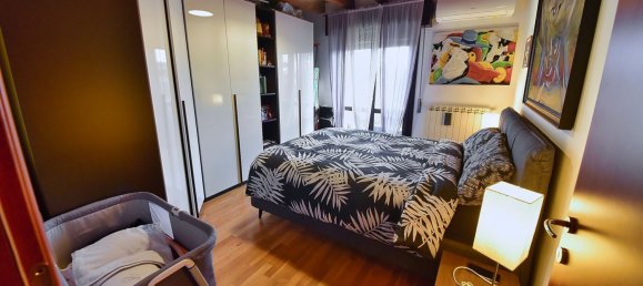 3غرفة شقة في Cesano Maderno, Italy رقم 234723 8