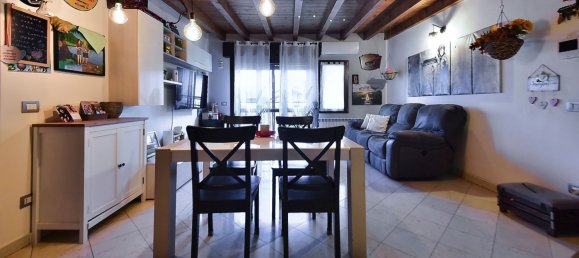 3غرفة شقة في Cesano Maderno, Italy رقم 234723 6