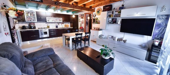 3غرفة شقة في Cesano Maderno, Italy رقم 234723 15