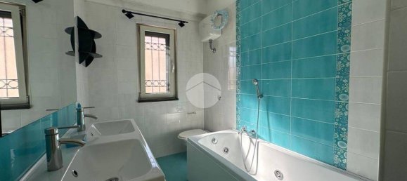 3 Schlafzimmer Wohnung in San Nicola la Strada, Italy, Nr. 313599 12