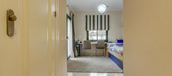 3 bedrooms Apartment in Benahavis, Spain No. 87229 12