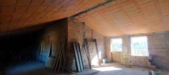 5 rooms House in Lucca, Italy No. 166021 11