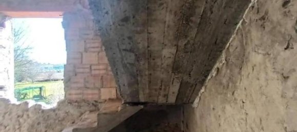 5 rooms House in Lucca, Italy No. 166021 4