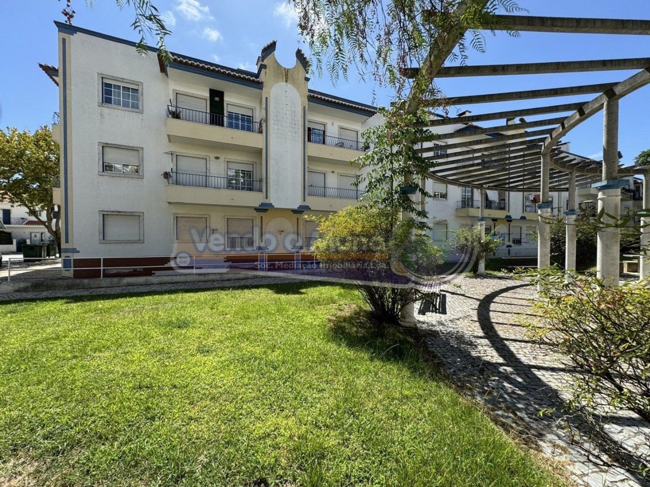 3 bedrooms Apartment in Samora Correia, Portugal No. 339754